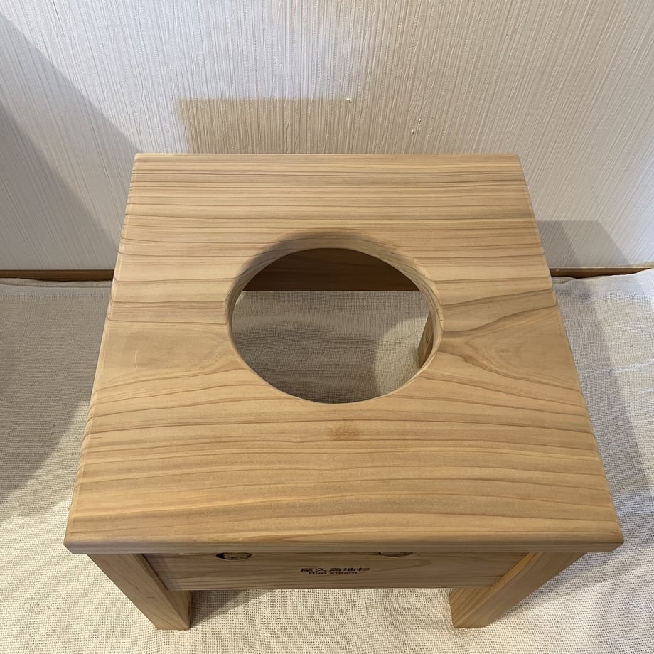 Hug steamオリジナル屋久島地杉　椅子